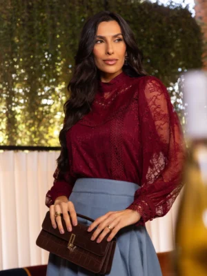 BLUSA DE RENDA COM ENTREMEIOS LUZIA FAZZOLLI